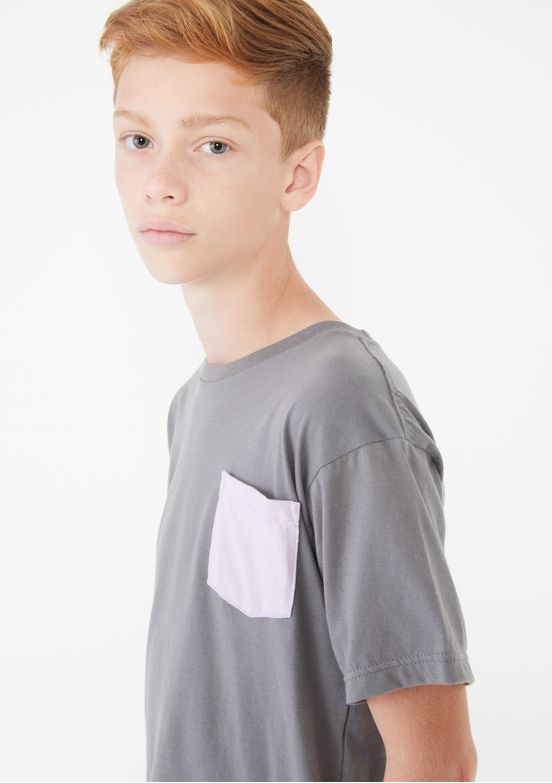 REMERA-CON-BOLSILLO