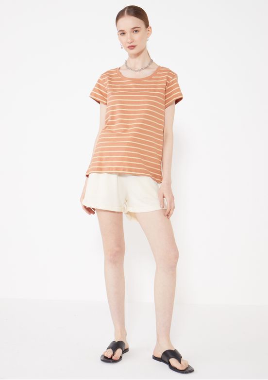 REMERA-ESCOTE-REDONDO