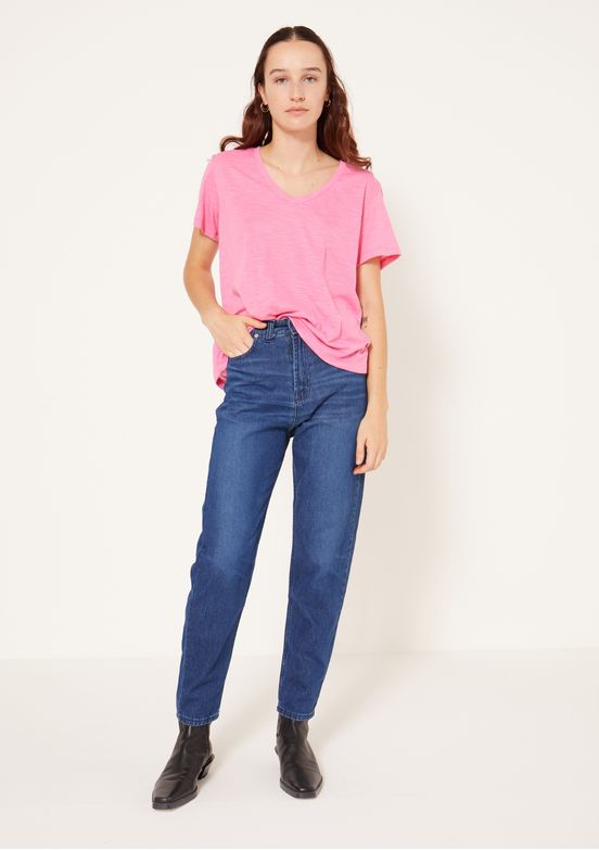 REMERA-ESCOTE-V